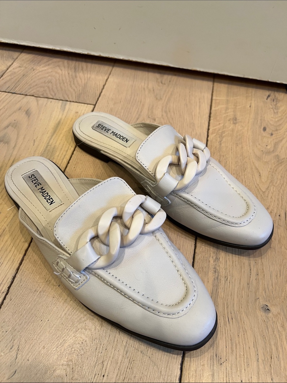 Steve Madden White Chain-Accent Slip-On Mules